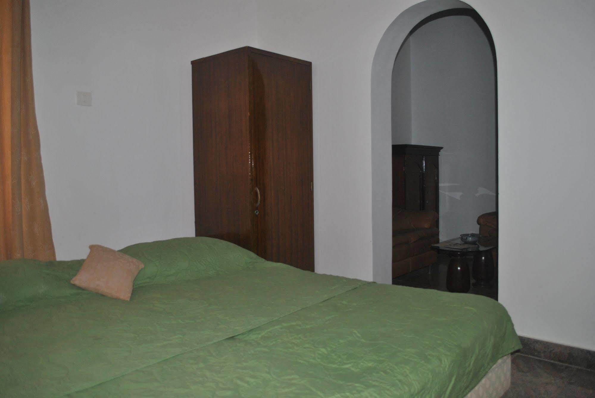 העיר בנגלור Eagle Ridge Resort מראה חיצוני תמונה